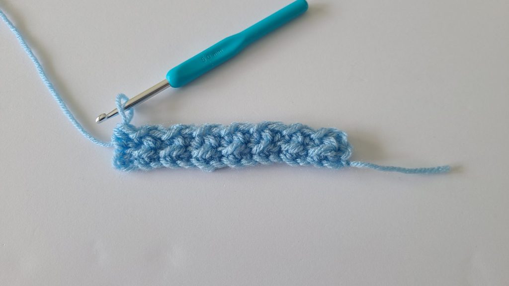 crochet blue textured stitch 2 rows