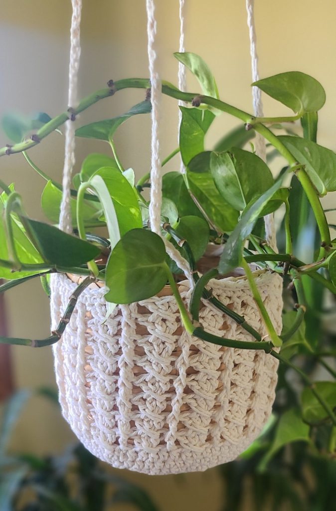 crochet white plant pot holder