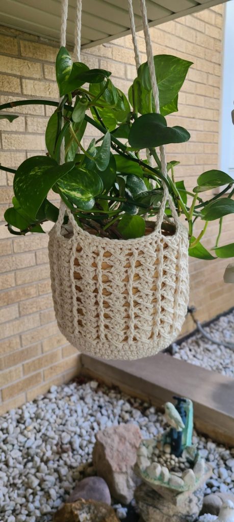 crochet plant pot holder