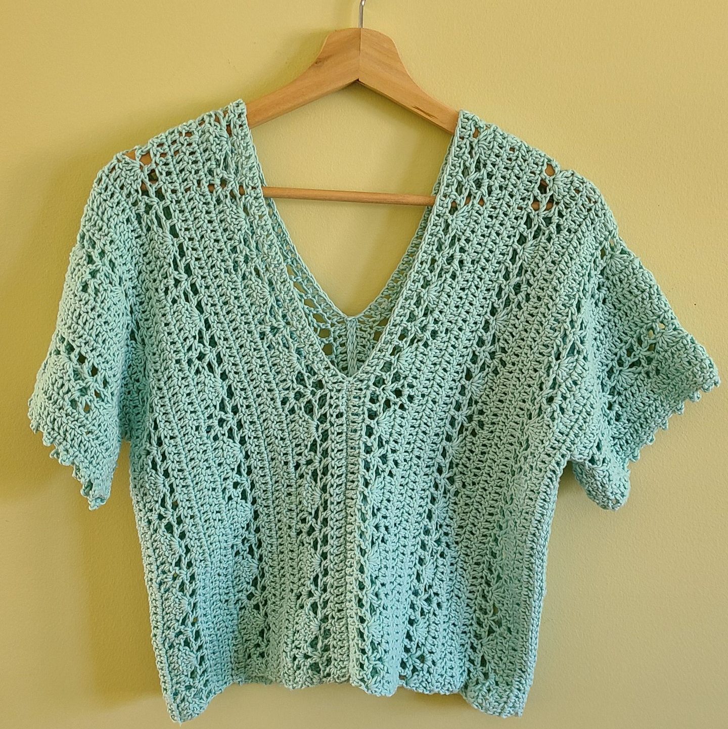 Gina Crochet Lace Top – Free Pattern & Video Tutorial