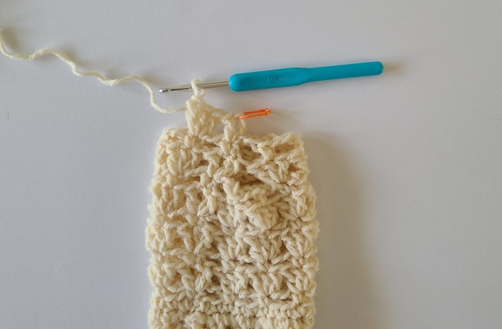 Crochet beige Fingerless Gloves Row 12