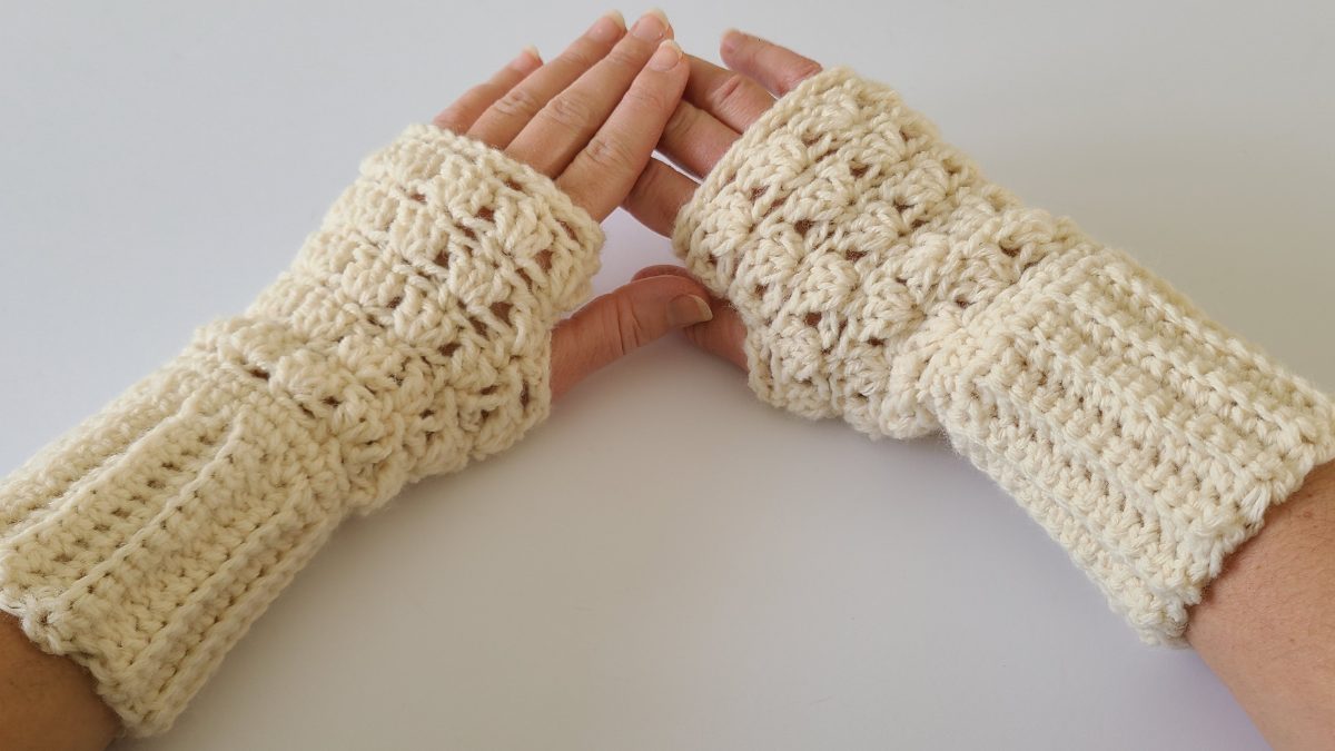 How to Make Crochet Fingerless Gloves – Easy Free Pattern