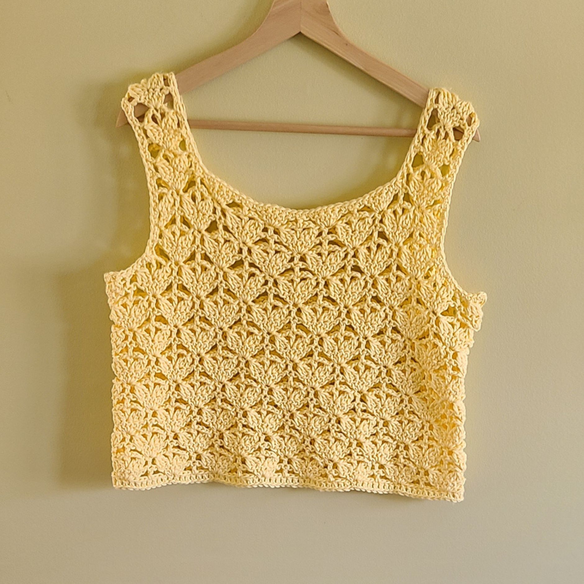 Lorelay Crochet Crop Top – Free Pattern & Easy Tutorial
